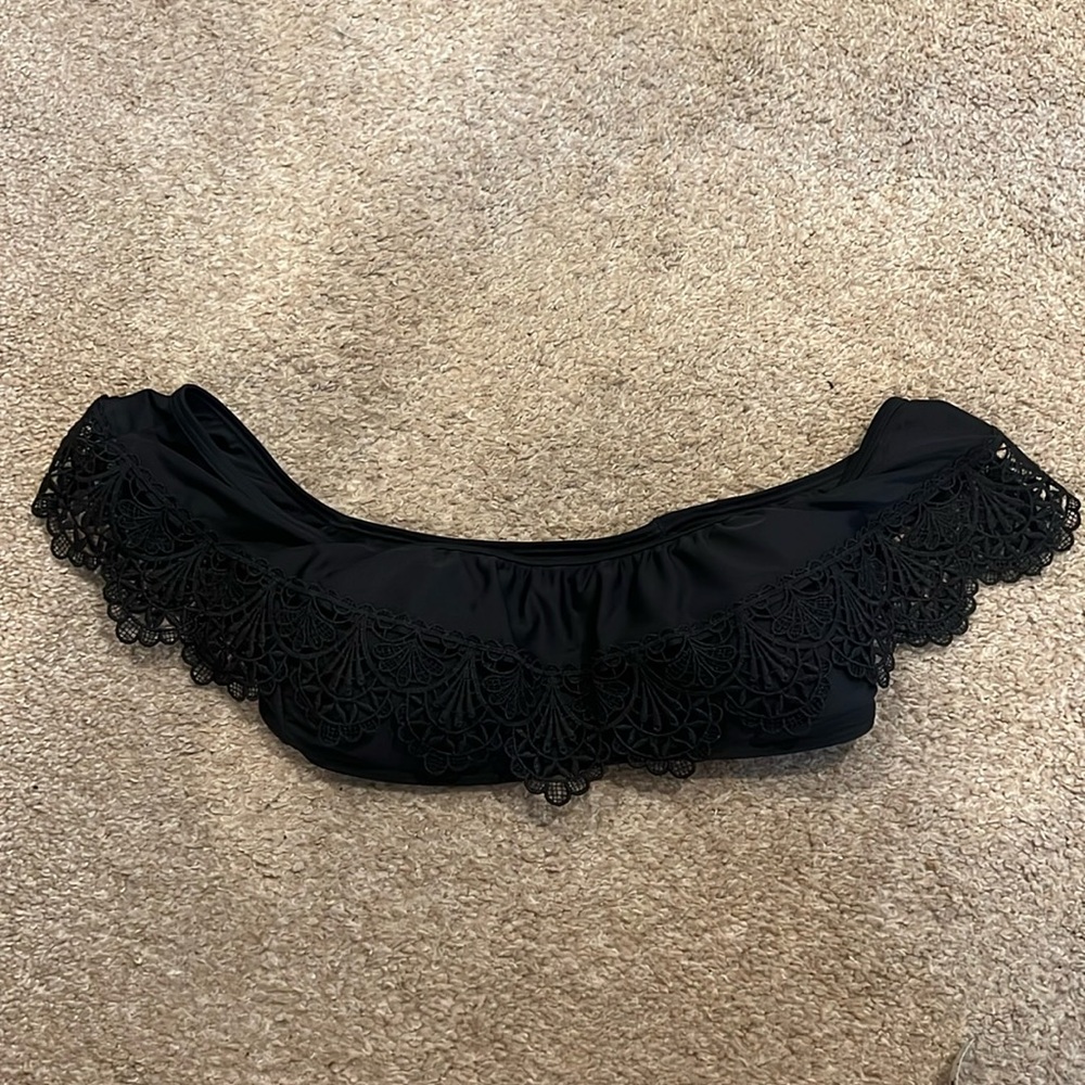 Hollister Off The Shoulder Black Bikini Top Lacey/Crochet